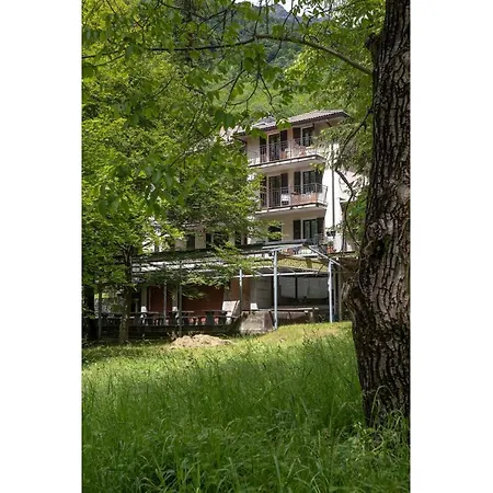 Hotel Ristorante Froda Gerra (Verzasca)